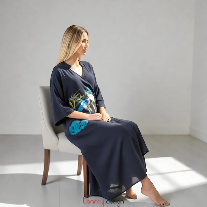 Khoác dài buộc lệch sợi tre thêu họa tiết